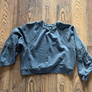 Aerie Sweatshirt size Med
